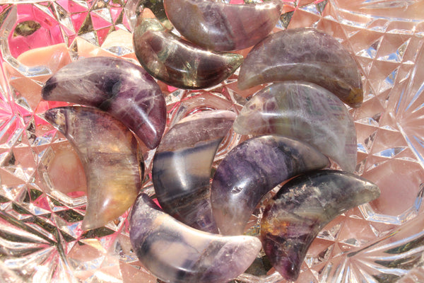 Fluorite Crescent Moon Carving|Crystal Moon|Crystal Moon Carving|Crescent Moon|Fluorite Crescent Moon|Fluorite Crystal Moon|Fluorite Moon