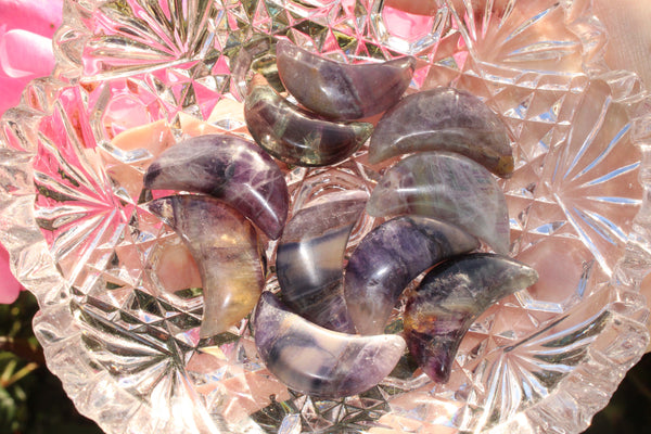 Fluorite Crescent Moon Carving|Crystal Moon|Crystal Moon Carving|Crescent Moon|Fluorite Crescent Moon|Fluorite Crystal Moon|Fluorite Moon