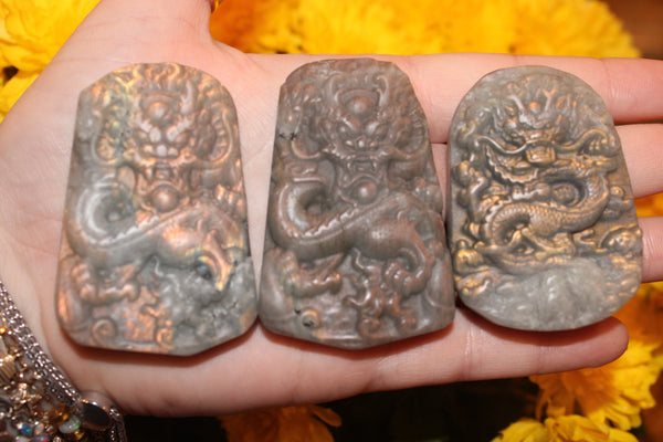 Labradorite Dragon Carving|Dragon Carving|Crystal Carving|Dragon Crystal Carving|Crystal Dragon|Labradorite Dragon|Labradorite Carving
