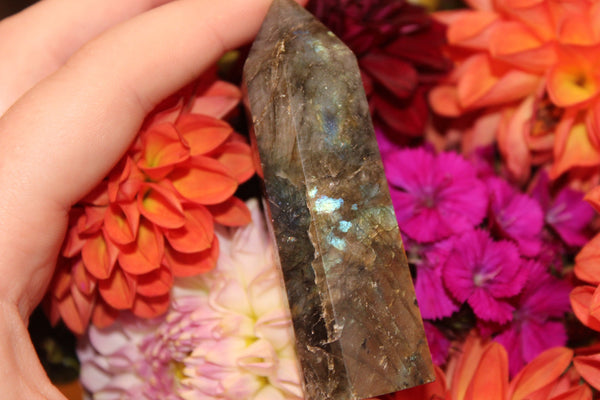 Labradorite Tower|Crystal Tower|Labradorite Crystal Tower|Labradorite Tower|Flashy Labradorite|Crystal Towers|Labradorite|3 Inch Tower